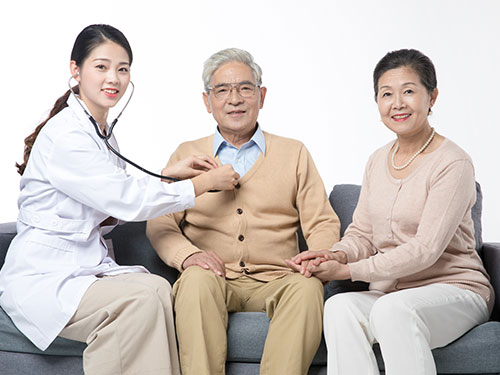 現(xiàn)在護理行業(yè)前景如何？唐山護理學校哪家比較好？