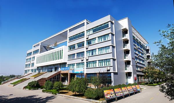  濰坊商業(yè)學(xué)校升學(xué)與就業(yè)途徑是什么？