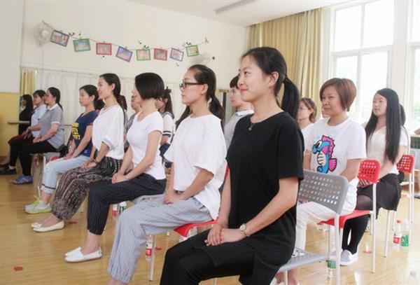 濰坊幼師學(xué)校哪個好？