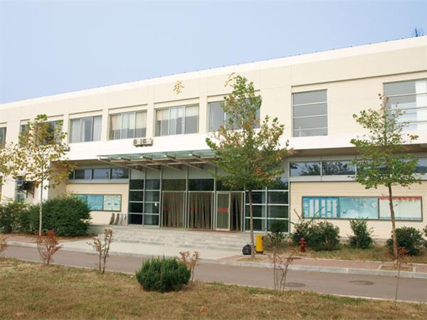 青島中魯中等專業(yè)學(xué)校怎么樣？它開設(shè)的海信班是怎么回事？
