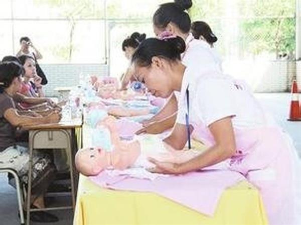 在菏澤市東華職業(yè)培訓(xùn)學(xué)校學(xué)習(xí)家政護(hù)理專業(yè)靠譜嗎？