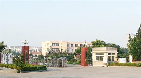山東龍口礦業(yè)集團(tuán)高級技工學(xué)校是全日制嗎？
