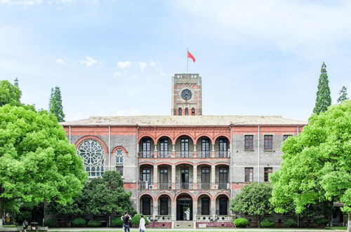 張家口新世紀(jì)職業(yè)學(xué)校有什么特點？為什么要選擇這家學(xué)校？