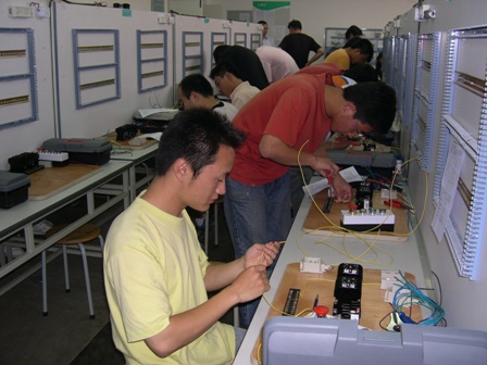 青島市電子信息技術(shù)學(xué)校學(xué)生待遇好不好？