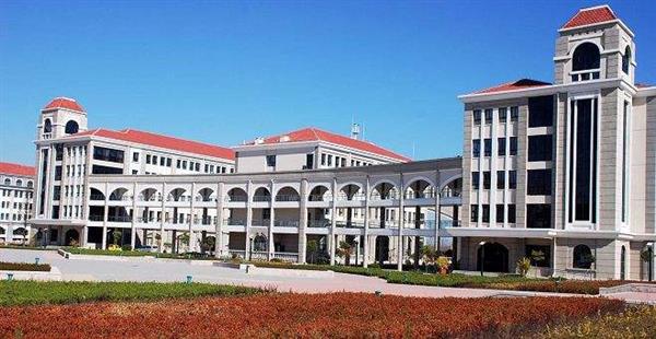 山東省青島港灣職業(yè)技術(shù)學院是一所什么樣的學校？
