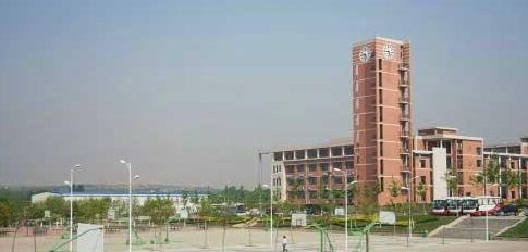 與同類院校相比，泰安技師學(xué)院都有哪些優(yōu)勢(shì)？